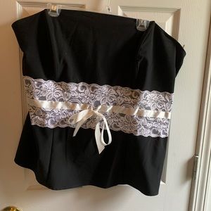 EUC Torrid zip up Corset style Top